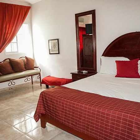 Hotel Nuevo Amanecer El Catey Ngoại thất bức ảnh