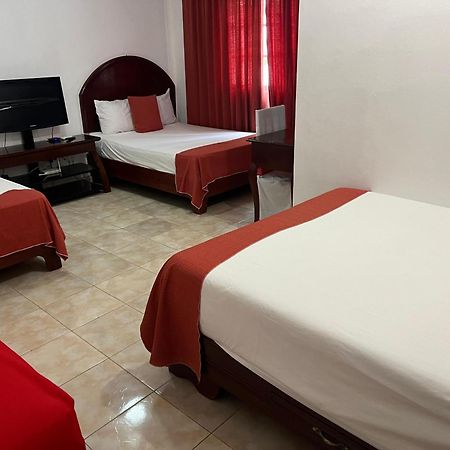 Hotel Nuevo Amanecer El Catey Ngoại thất bức ảnh