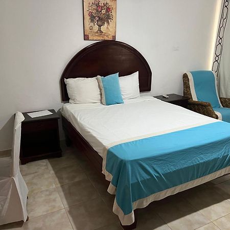 Hotel Nuevo Amanecer El Catey Ngoại thất bức ảnh