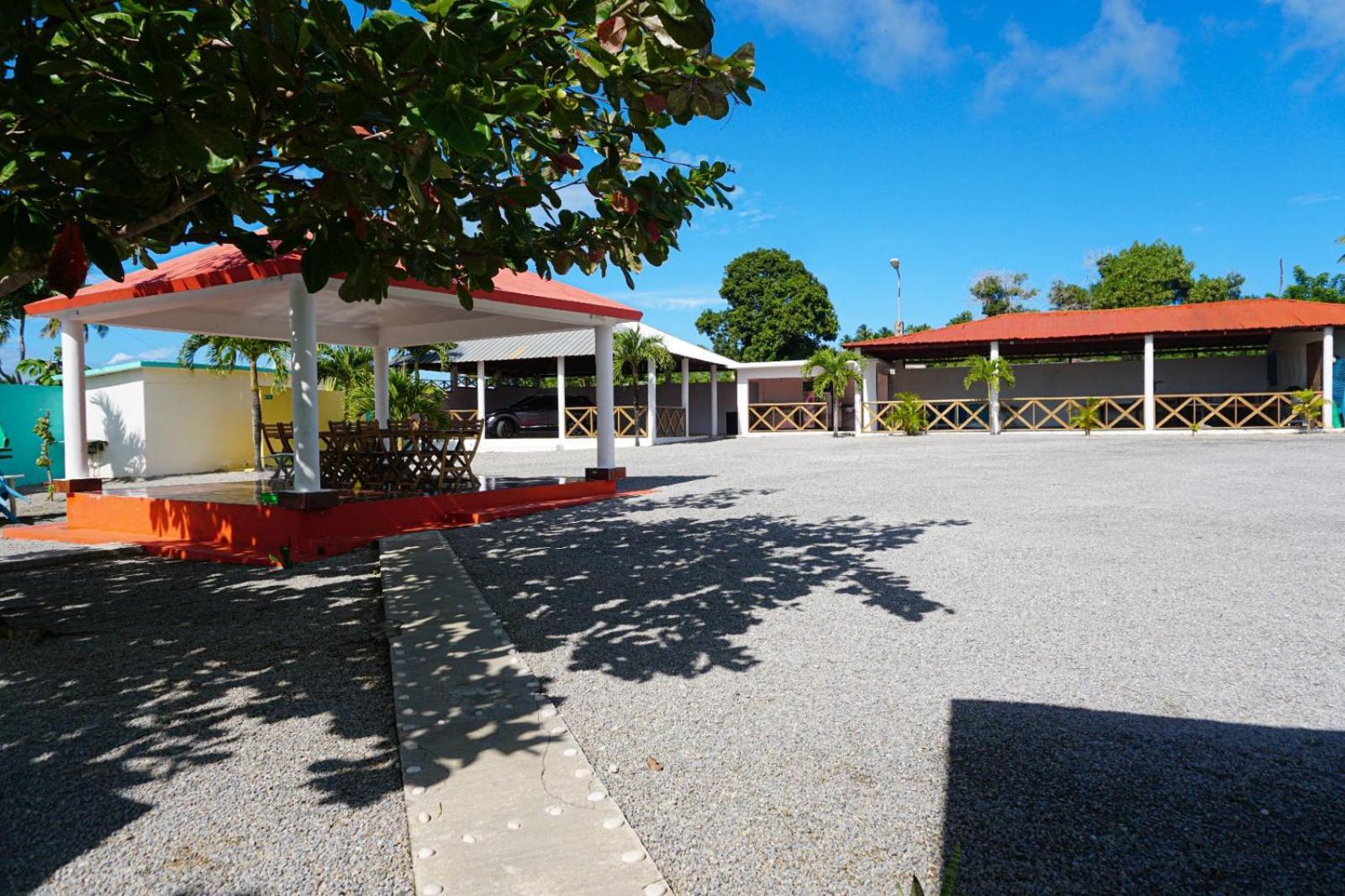 Hotel Nuevo Amanecer El Catey Ngoại thất bức ảnh