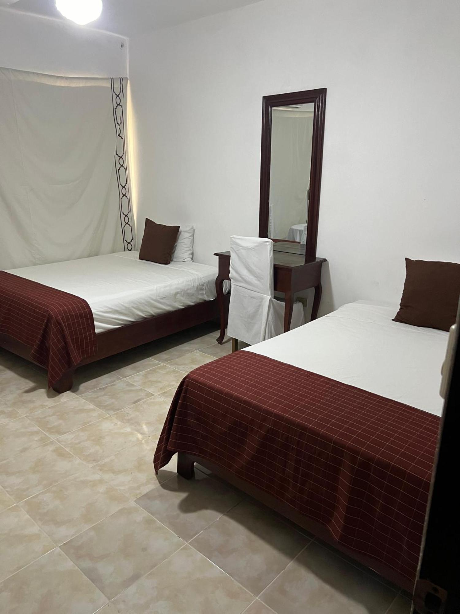 Hotel Nuevo Amanecer El Catey Ngoại thất bức ảnh